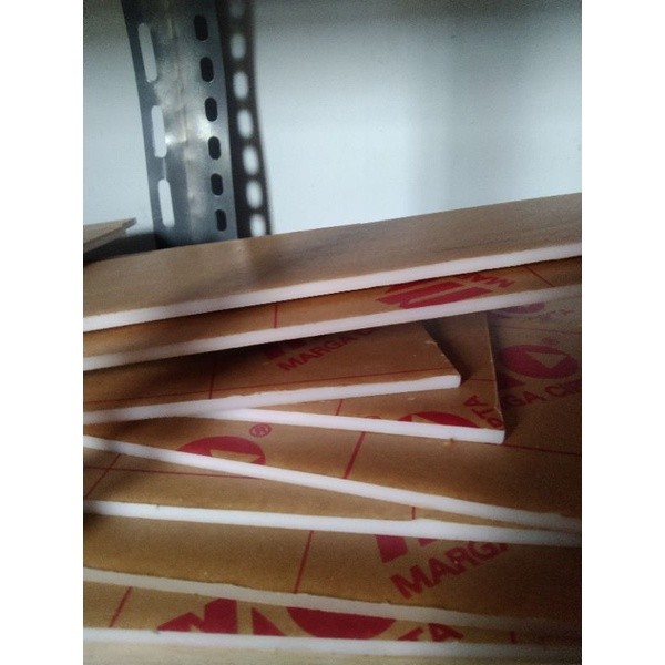 Bombardilomedis Akrilik 5Mm Putih Susu 100 X 100 Akrilik Lembaran Acrylic White Mika Lembaran