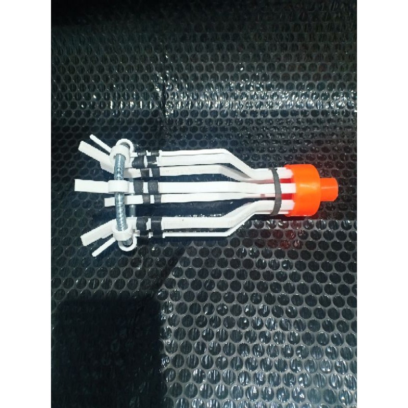 Bombardilomedis Kepala Stick Lampu Besar