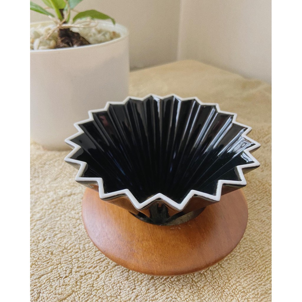 

DROHOEY Filter Penyaring Kopi V60 Cone Coffee Dripper Ceramic 2-4 Cup - DH012