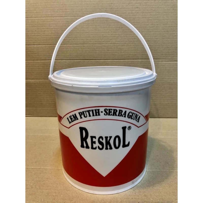 

JH8 Lem Serbaguna , Merk Reskol , Berat : 4 Kg