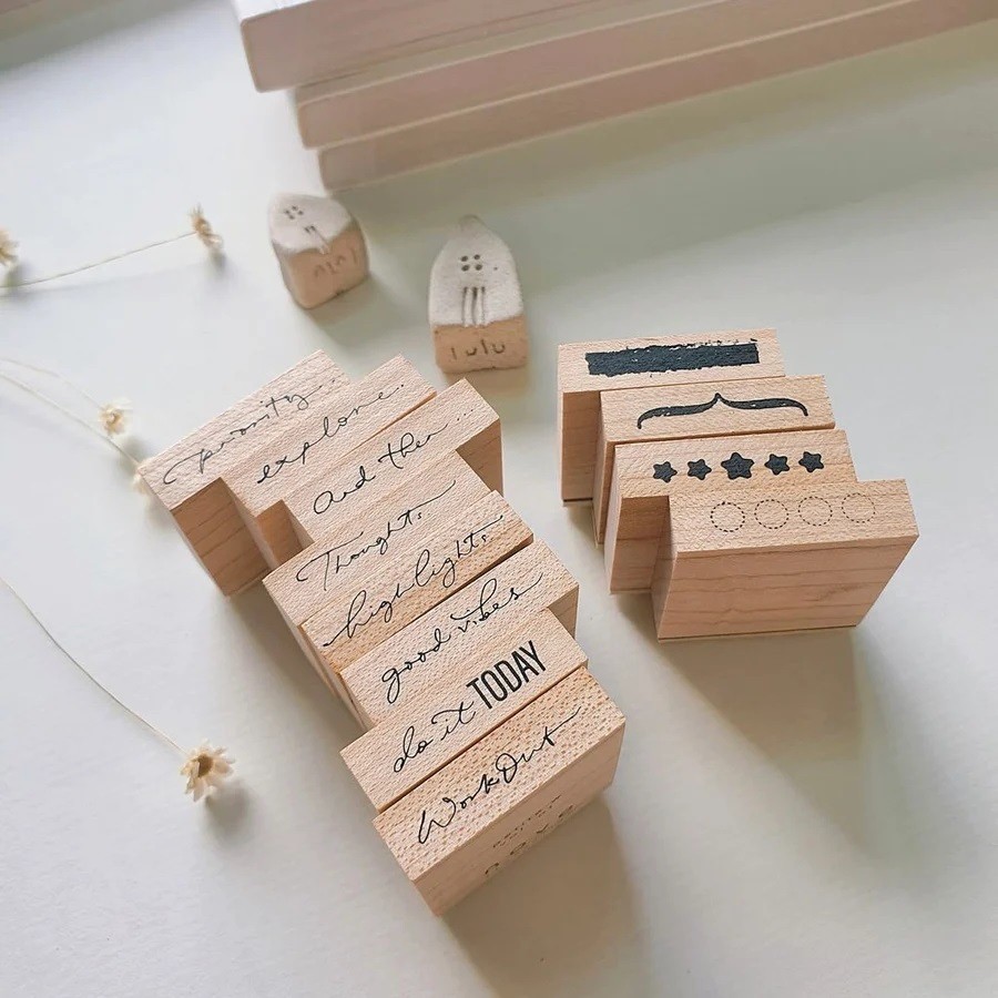 

Nove Production Rubber Stamp - Petite.W Collection