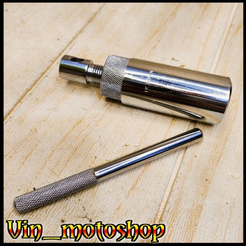 Treker Magnet Kunci F1ZR TK Racing