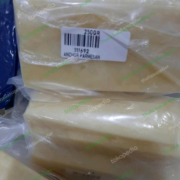 

BARANG TERLARIS ANCHOR KEJU PARMESAN BLOK BERAT 250GR CAMPURAN MAKANAN, KUKER, ASLI