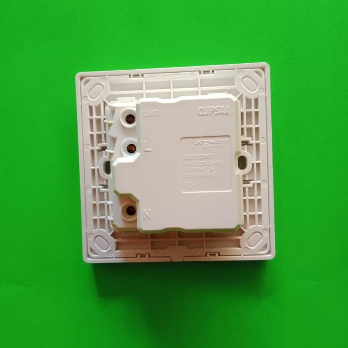 READY STOK Schneider Saklar Kartu Hotel