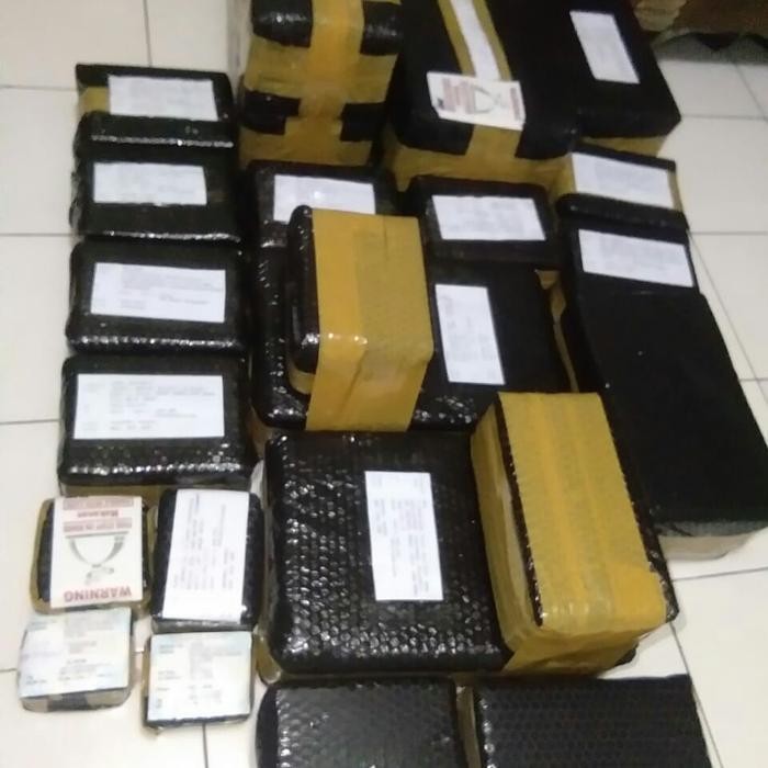 

Barang Terlaris Takoyaki Jakarta 1 Paket Bahan Lengkap Isi Tepung + Katsuobushi + Saus Cod