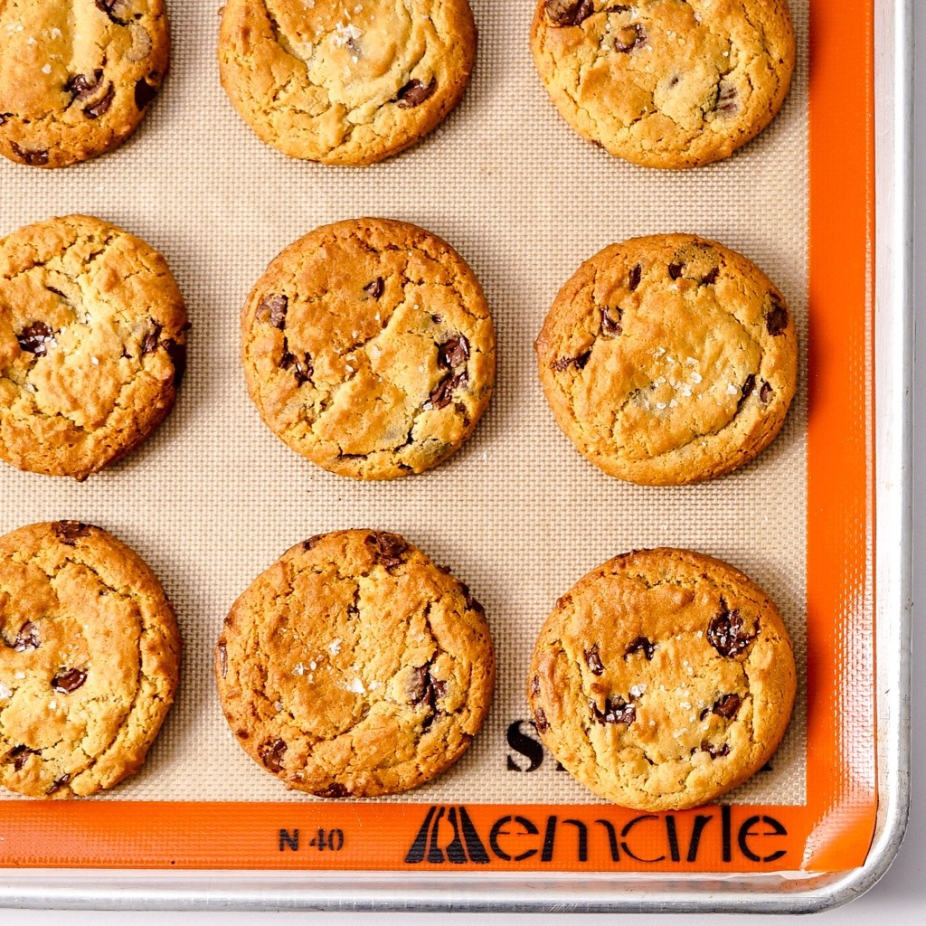 

Signature Original Chocolate Chip Cookie