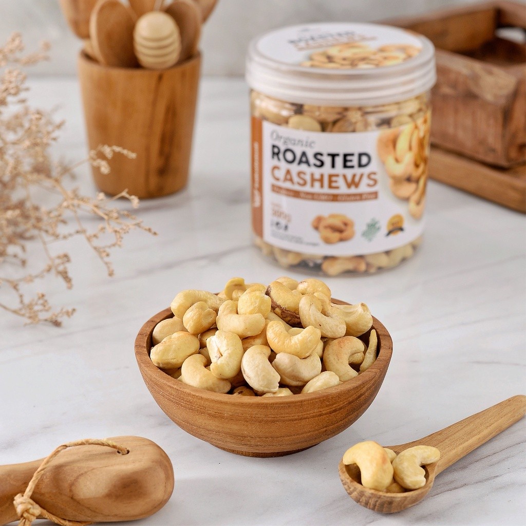 

Eumsig Kacang Mede Premium Panggang Organik Utuh Renyah Oven Roasted Cashew Nut Organic Matang Mente