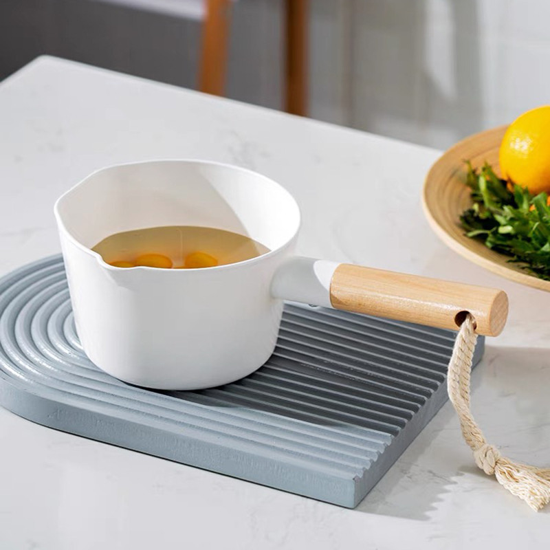 Home Gayung Mandi Aesthetic/Gayung Putih Plastik/ Gayung Mandi Murah /Gayung Air Putih Gagang Kayu/