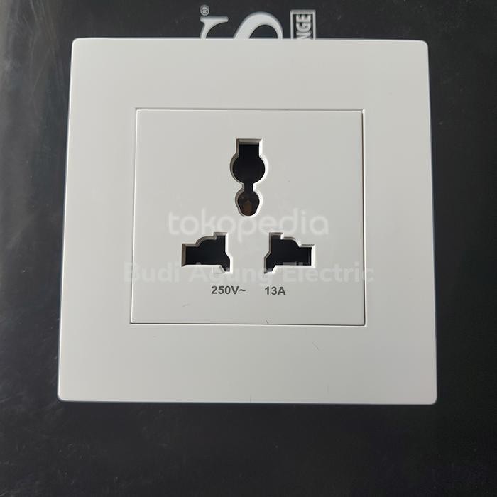 Ready JT Stopkontak Universal Merk Boss. tipe B10413S semua colokan masuk