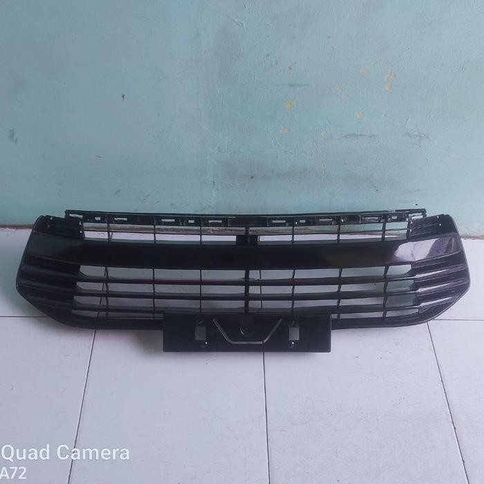 Ram Bumper Depan Innova Reborn Bekas