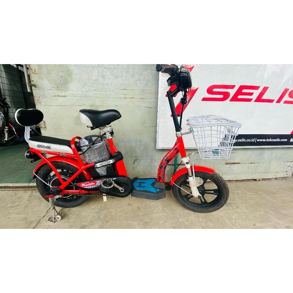 Cuci Gudang - Emoped Sepeda listrik tipe Mandalika