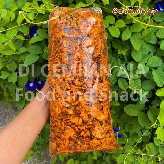 

1 KG - OTAK-OTAK CRISPY VIRAL PEDAS DAUN JERUK by.DICEMILIN AJA Food and Snack Keripik New