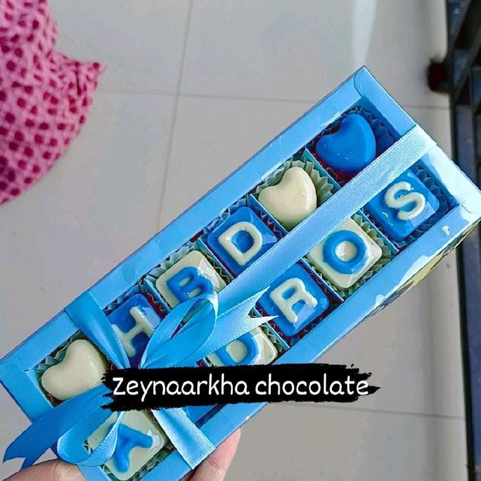 

Coklat valentine 12huruf request nama dan nomber free box+pita Chocolate Snacks Cemilan New