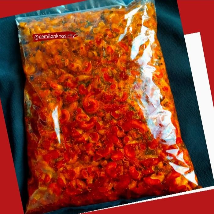 

MAKARONI BANTET 1kg / CEMILAN PEDAS / SNACK KILOAN / SNACK
