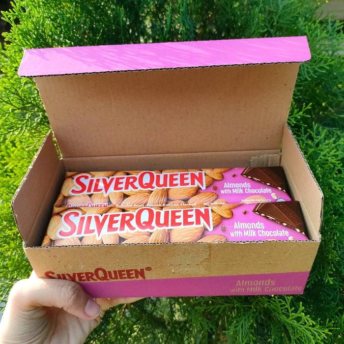 

10 Pcs Silverqueen Besar Mede/Almond 55G Isi 5 X 2 Pcs (= 10 Pcs) - Silverqueen 55G Chocolate