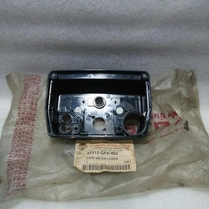 BATOK COVER SPEEDOMETE LAMPU BAG BAWAH HONDA WIN ORI AHM 37212-GF6-902