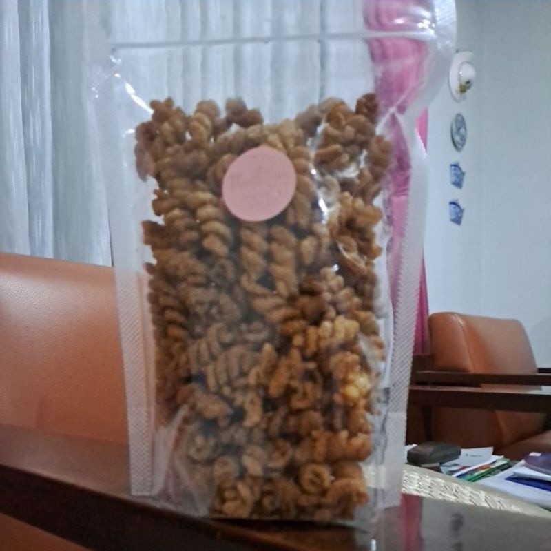 

Olivoliv Snack Makaroni Spiral Pedas / Pedas Asin