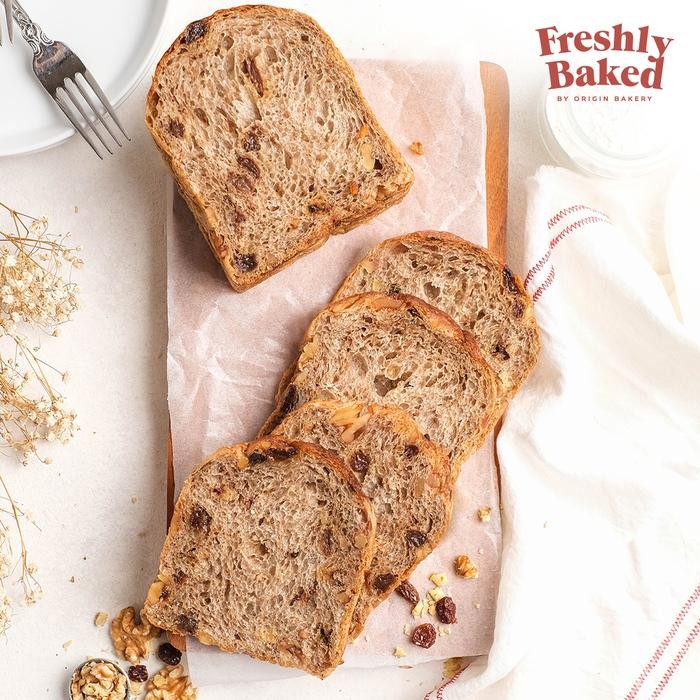 

JTTOP" WALNUT RAISIN BREAD
