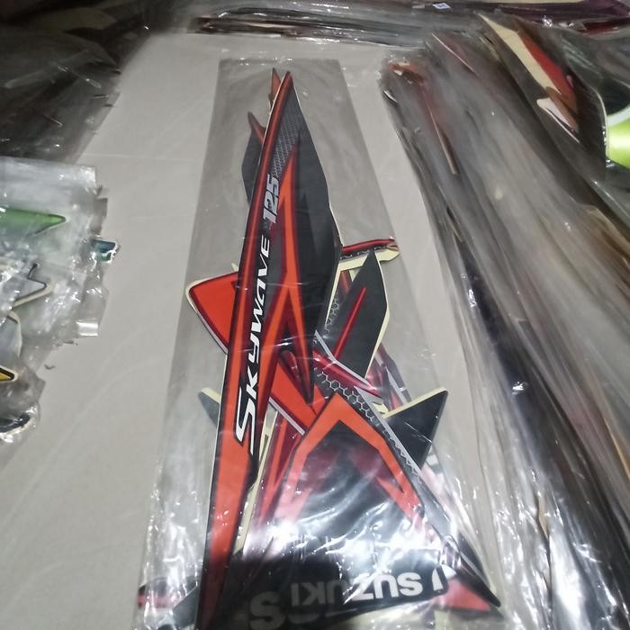 PREMIUM Stripping Striping Stiker Skywave 2009 Abu abu silver merah