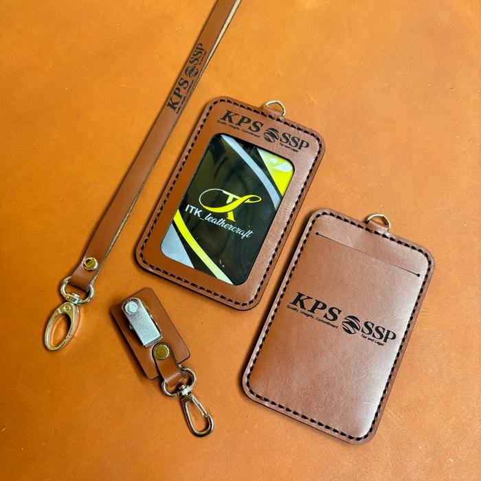 

Name Tag Kulit Asli Name Tag Kulit Custom Lanyard Id Card Kulit