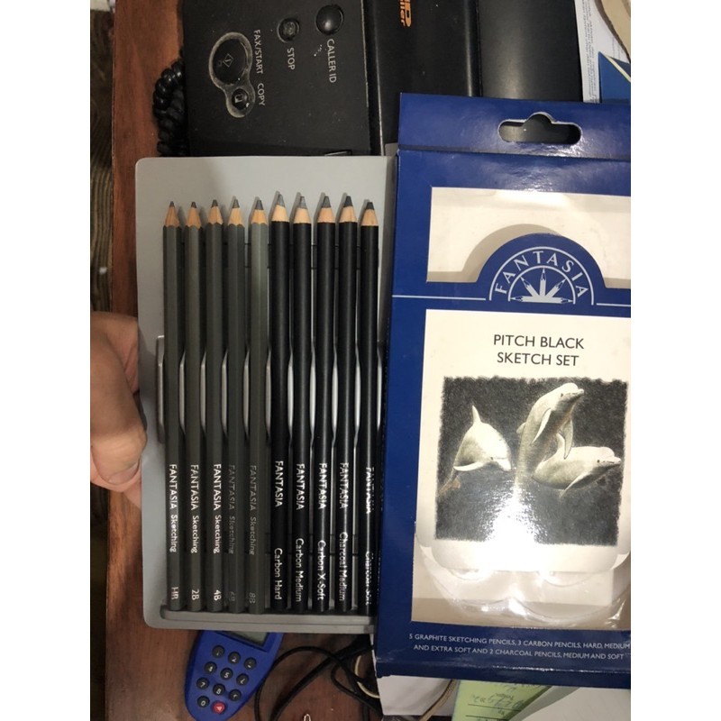 

charchoal pensil pitch black scetch set fantasia sisa export ke england