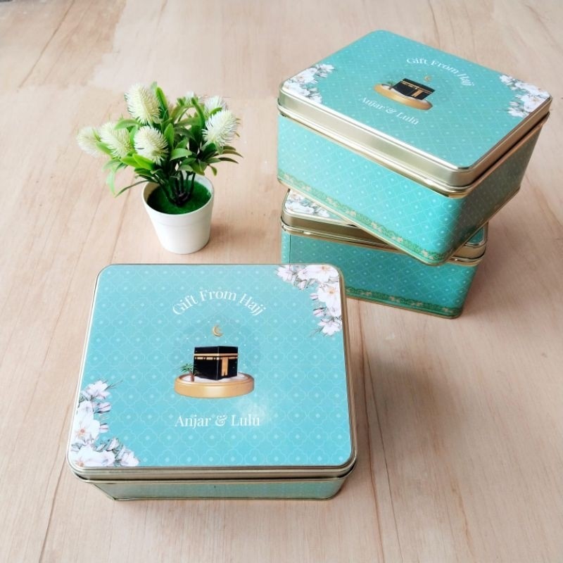 

Lovely Back - Paket Oleh Oleh Umroh Premium Hampers Souvenir Umroh