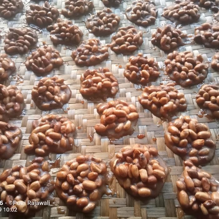 

AMPYANG KACANG 1KG PREMIUM RAJAWALI RASA JAHE/ gula kacang/ enting/ kacang noga By.PUTRI RAJAWALI mb