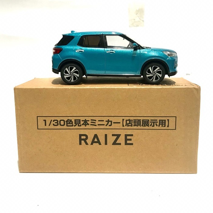 Diecast Miniatur Mobil Toyota Raize 1/30
