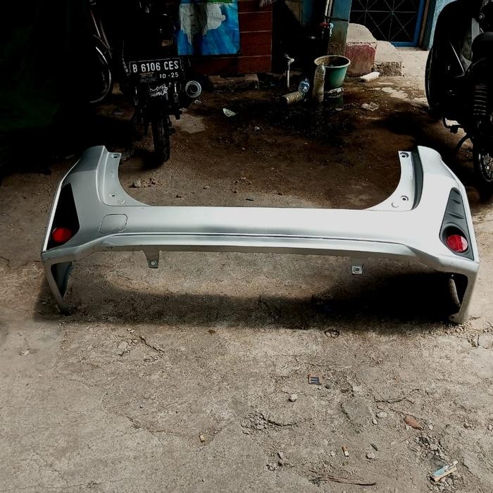 bumper bemper belakang Avanza Veloz 2019 2020 original belakang