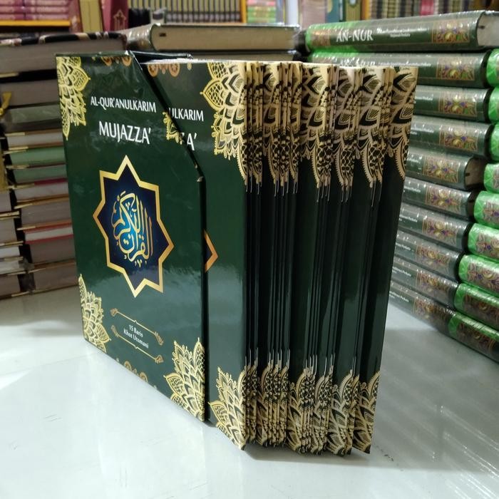 Al QURAN PER JUZ MUJAZA A4 BESAR AL QURAN PER JUZ 30 JILID