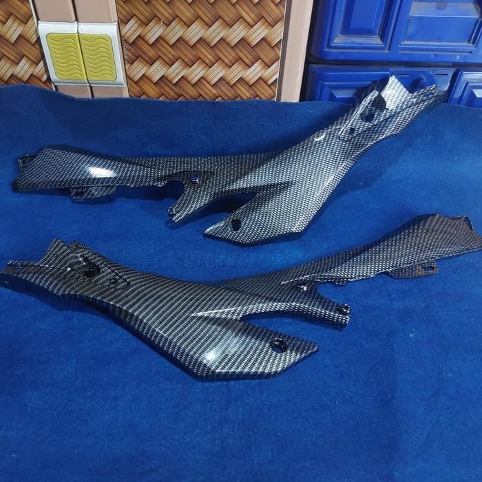 Cover Sambungan Body Kanan Kiri Honda Cbr 150R New Facelift Karbon