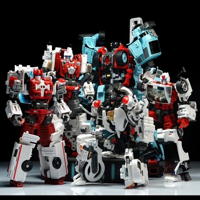YES MODEL MTCM-04 MAKETOYS GUARDIA DEFENSOR COMBINER FULL SET OF 5