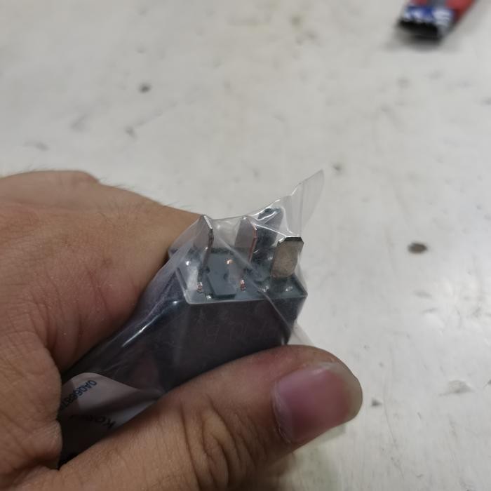 Relay Chevrolet Kaki 4 Abu Abu Kode 074