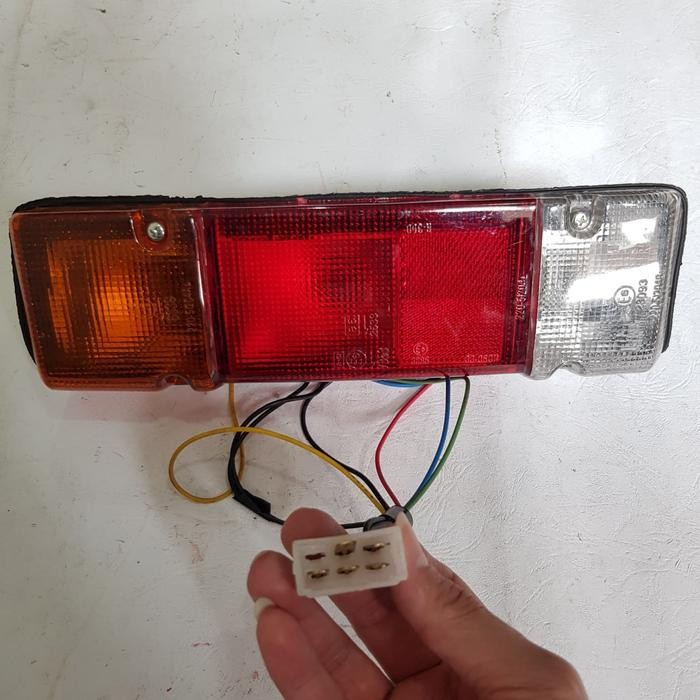 Rumah Lampu Stop Sein Jeta Hijet 1.0 Cc S75 Carry Extra Karoseri Kiri Kode 084