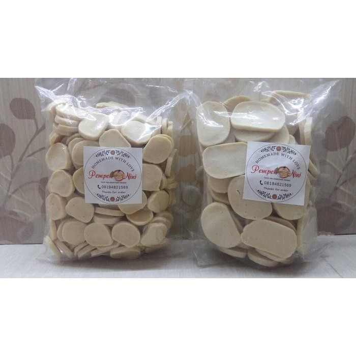 

SALE !!! KERUPUK KANCING / PESER (MENTAH) IKAN TENGGIRI ASLI PALEMBANG READYY