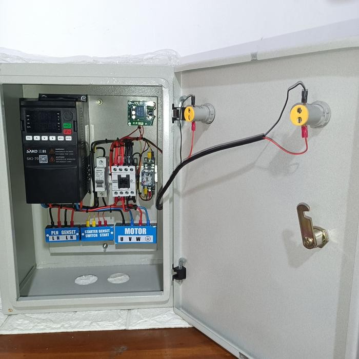 Box Panel Inverter 2.2Kw 220V Sako Ats Genset 3Phase Motor Vfd