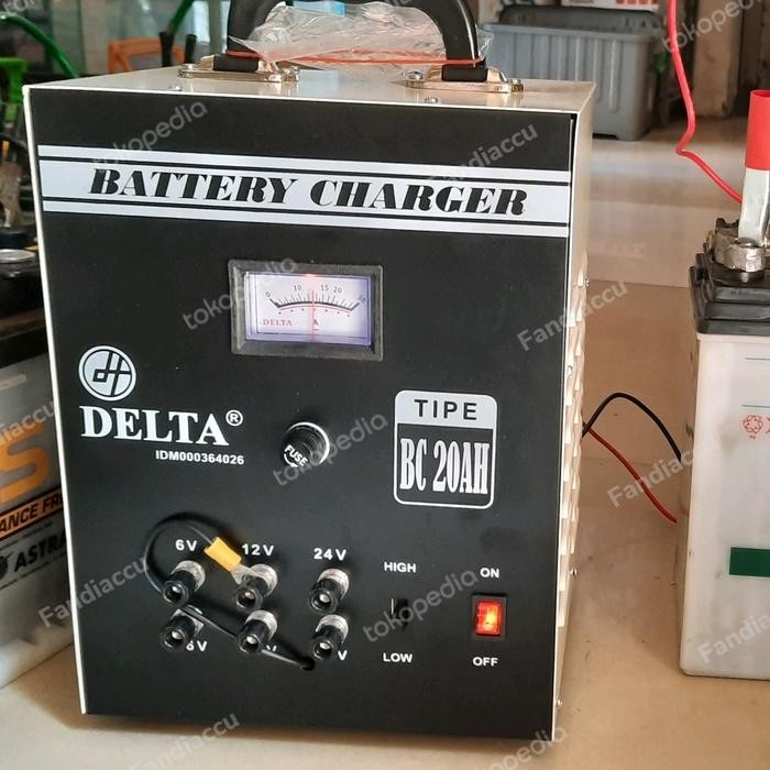CHARGER AKI MERK DELTA DT220S AKI MOTOR MOBIL BERKUALITAS