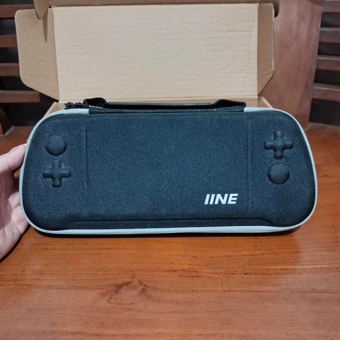 IINE Nintendo Switch Carry Case Black