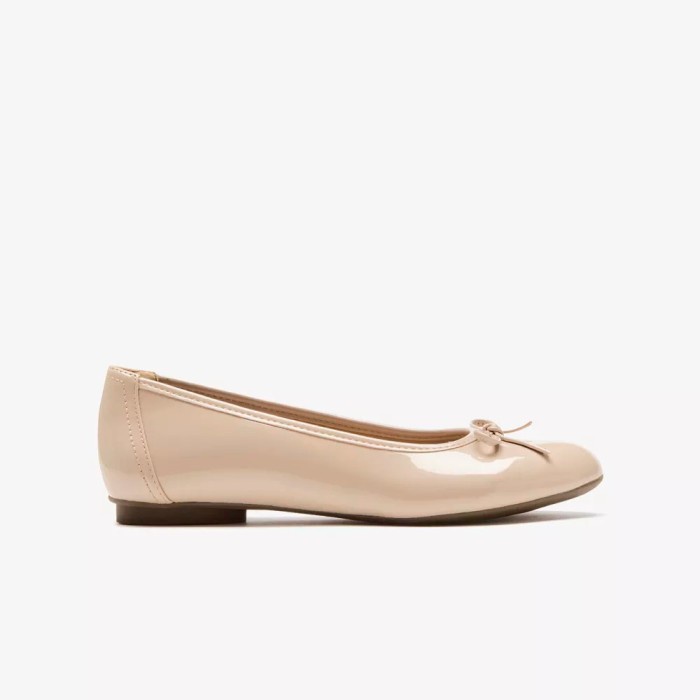 BEST SELLER ROCKPORT Reagan Pump Bow Ori Flatshoes Wanita Leather - Beige Patent