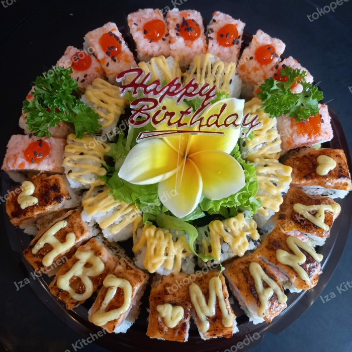 

KUE ULANG TAHUN/KUE ULTAH MURAH/SUSHI CAKE HALAL/ SUSHI PARTY KODE 758