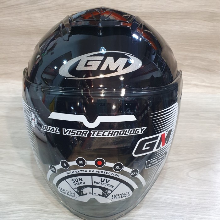 Helm Gm Fury Solid