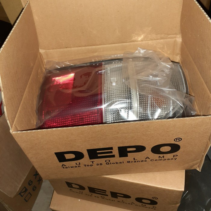 Lampu Stop L200 Strada Depo