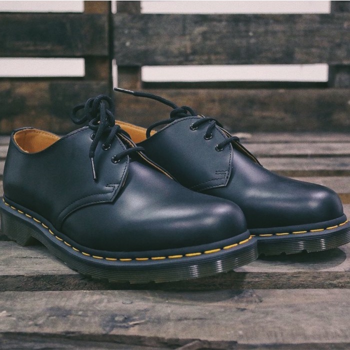 Dr martens 1461 black smooth