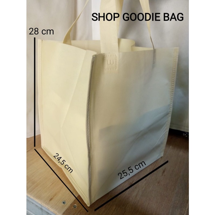 

Flashshow Tas spunbond Handle Model Box jahit 25,5x28x24,5 / Goodie Bag box