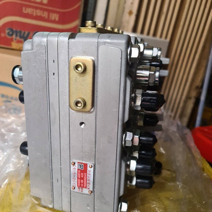 shuttle valve zx200