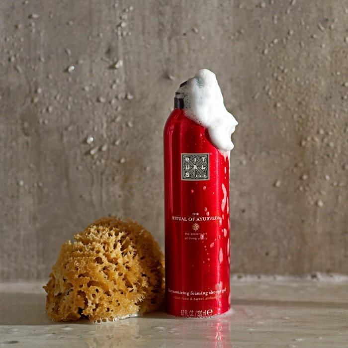 RITUALS Ayurveda karma sakura Rebalancing Foaming Shower Gel - Fragrant Body Wash with Indian Rose &