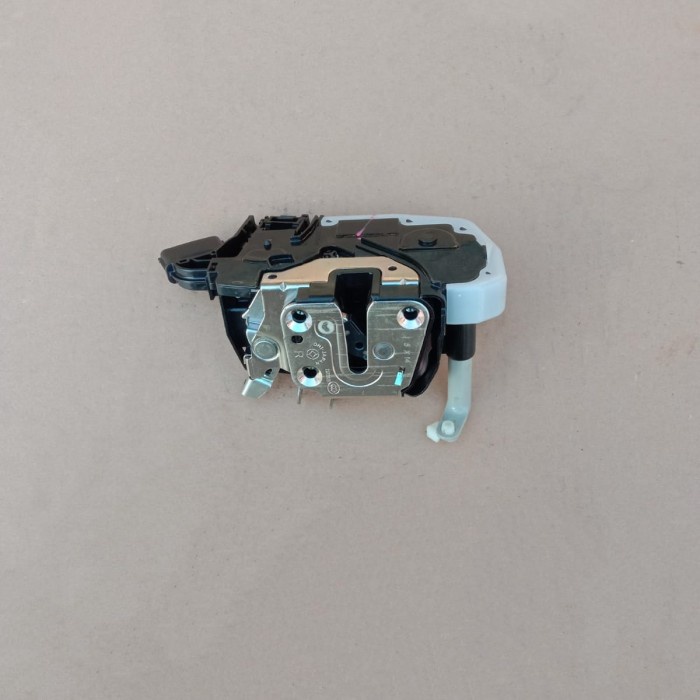 Door Lock Nissan Livina L10 L11 Evalia Rh/Lh Original Asli 100%