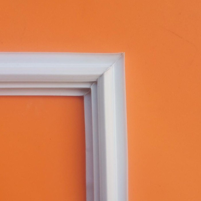 Gasket Karet Pintu Kulkas Kulkas LG Knock Down 83.5 x 53 cm