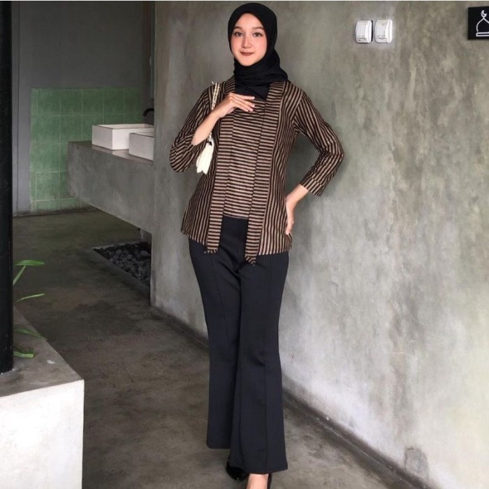 Baju Adat Couple Lurik Kutubatu Wanita Sorjan Pria Jumbo Premium