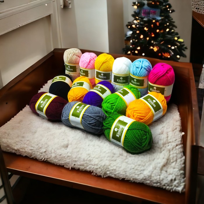 

Benang Wol Kinlon Acrylic